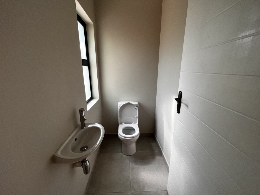 3 Bedroom Property for Sale in Van Der Hoff Park North West